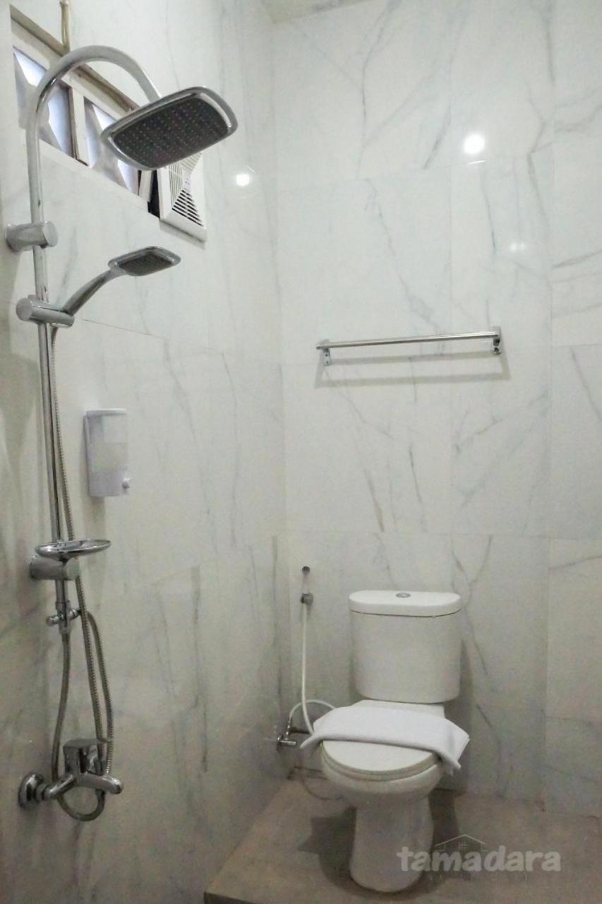 Tamadara Guesthouse Jogja Maguwo Habitación foto